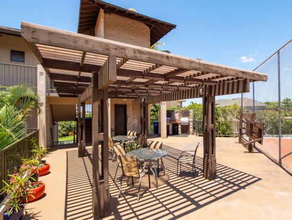 Kihei One Bedroom Vacation Condo Steps to the Beach