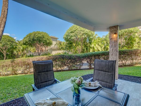 Kihei One Bedroom Vacation Condo Steps to the Beach