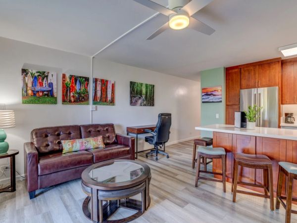 Kihei One Bedroom Vacation Condo Steps to the Beach