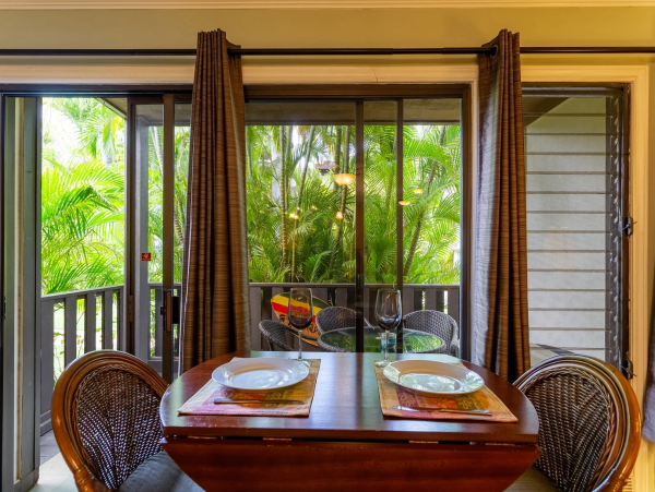 Tropical Comfort in South Maui - Condo with Pool & Lanai