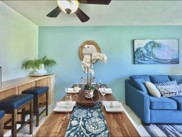 Walk Out Beach Right Across the Street from the Beach Kihei Lovely Rental