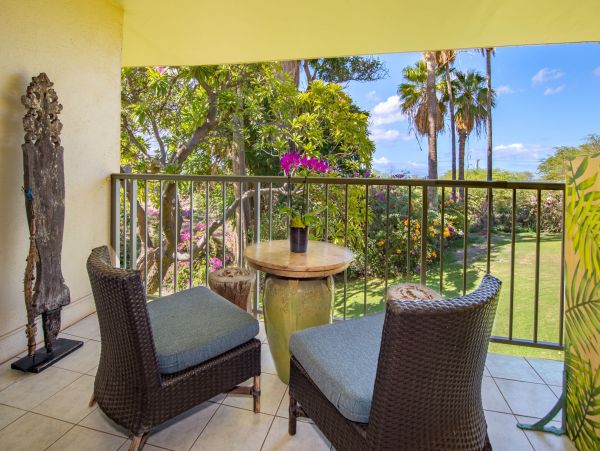Wailea Vacation Condo Two Bedroom Walk to Beach