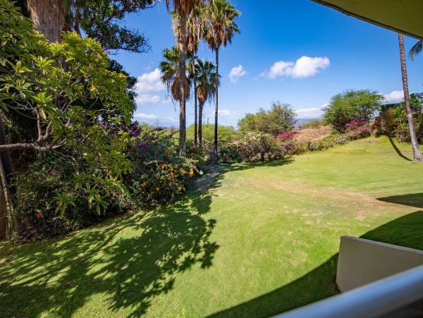 Wailea Vacation Condo Two Bedroom Walk to Beach