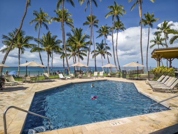Wailea Vacation Condo Two Bedrooms Walk to Beach Sleeps 6