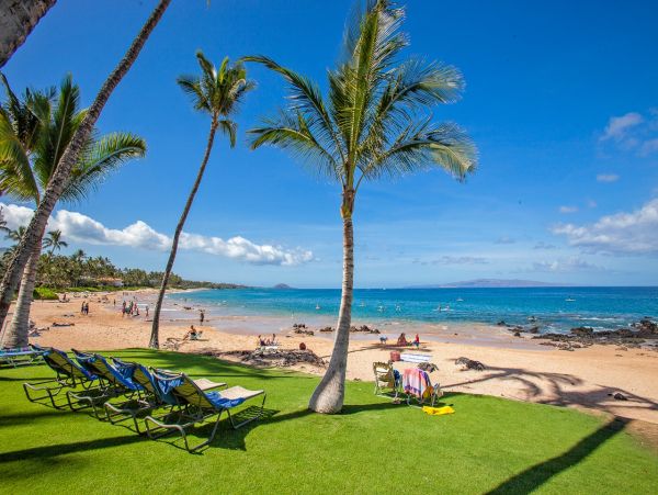 Wailea Vacation Condo Two Bedrooms Walk to Beach Sleeps 6