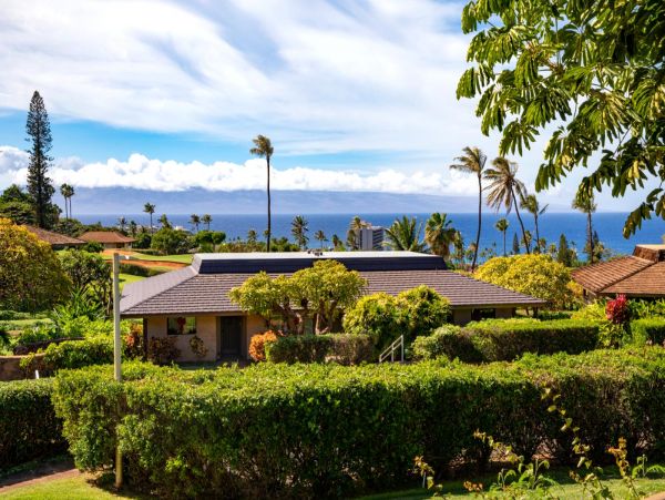 Kaanapali Vacation Condo Two Bedroom Walk to Beach