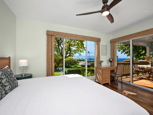 Kaanapali Vacation Condo Two Bedroom Walk to Beach