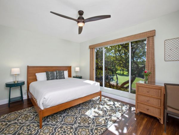 Kaanapali Vacation Condo Two Bedroom Walk to Beach