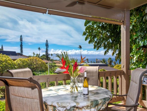 Kaanapali Vacation Condo Two Bedroom Walk to Beach