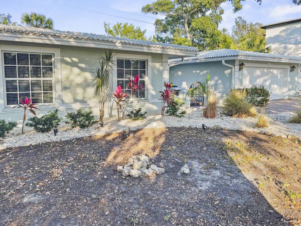 Siesta Key Vacation Home Walk to Beach Four bedroom