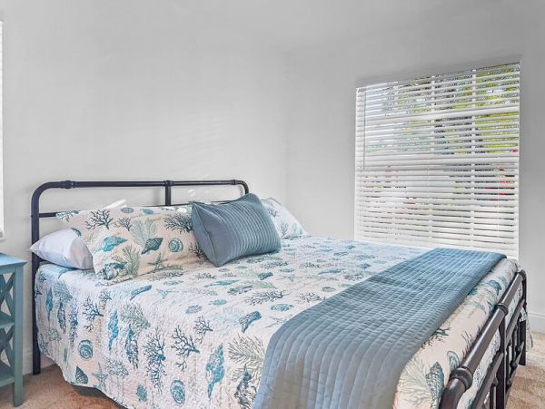 Siesta Key Vacation Home Walk to Beach Four bedroom