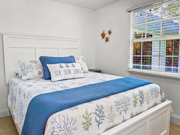 Siesta Key Vacation Home Walk to Beach Four bedroom