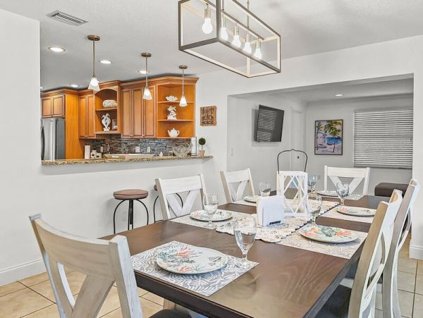Siesta Key Vacation Home Walk to Beach Four bedroom