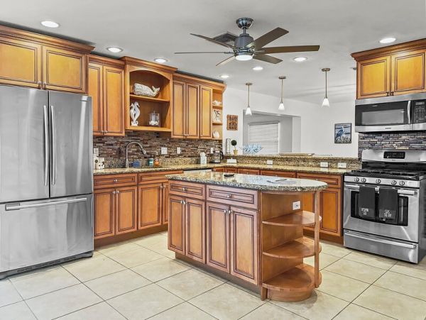 Siesta Key Vacation Home Walk to Beach Four bedroom