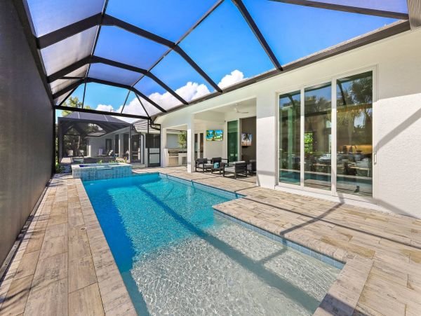 Walk to Beach Marco Island Vacation Home Five Bedroom