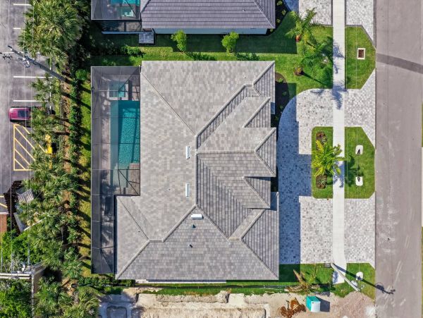 Walk to Beach Marco Island Vacation Home Five Bedroom