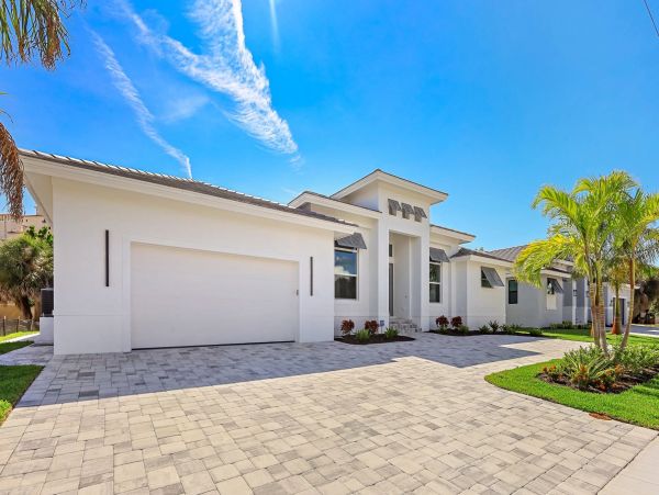 Walk to Beach Marco Island Vacation Home Five Bedroom