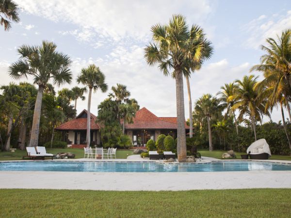Luxury Beachfront Villa in Dominican Republic