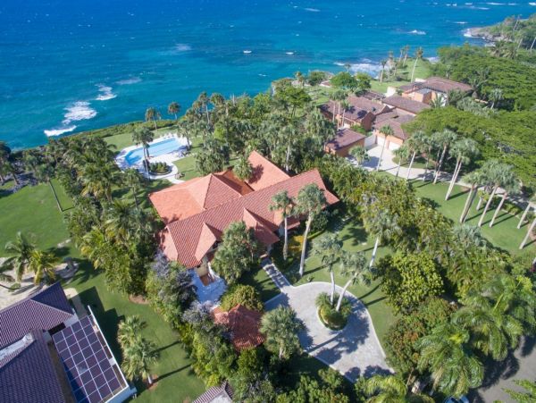 Luxury Beachfront Villa in Dominican Republic
