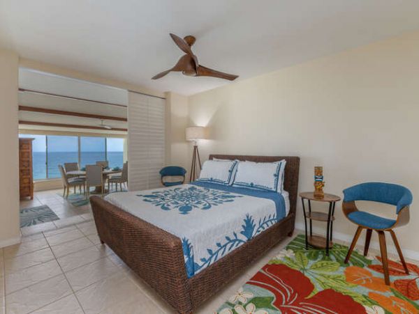 Princeville Vacation Condo Two Bedroom Walk to Beach