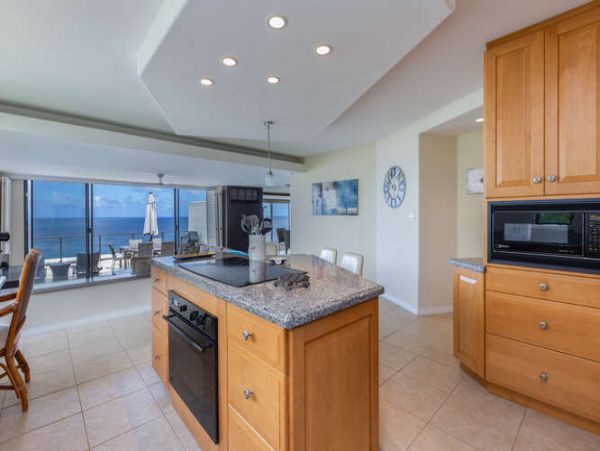Princeville Vacation Condo Two Bedroom Walk to Beach