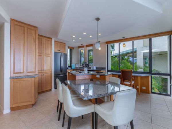 Princeville Vacation Condo Two Bedroom Walk to Beach