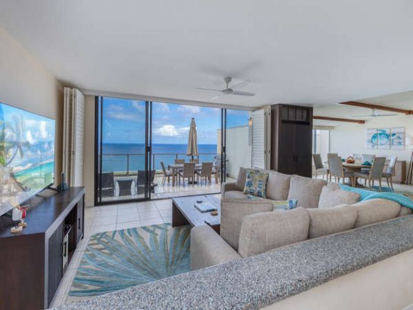 Princeville Vacation Condo Two Bedroom Walk to Beach