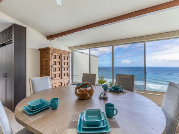 Princeville Vacation Condo Two Bedroom Walk to Beach