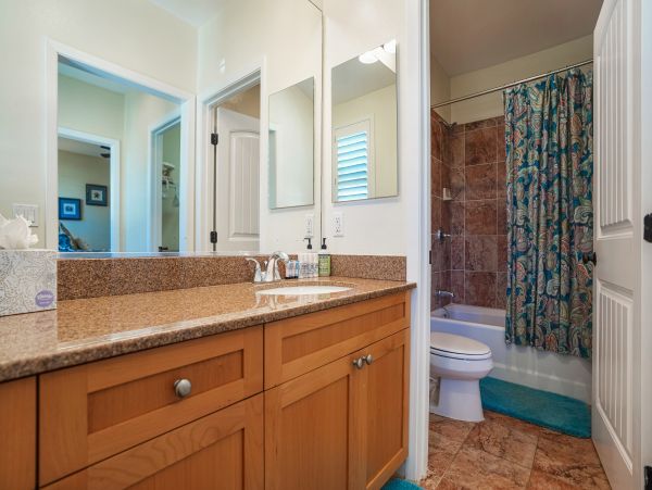 Princeville Vacation Home Three Bedroom Walk to Beach