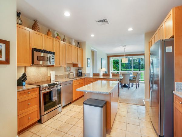Princeville Vacation Home Three Bedroom Walk to Beach