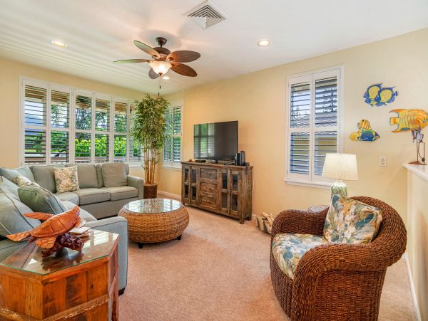 Princeville Vacation Home Three Bedroom Walk to Beach