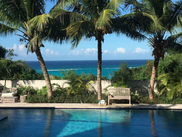 3/4 Acre Hilltop Five Bedroom Villa Beautiful Views & Pool