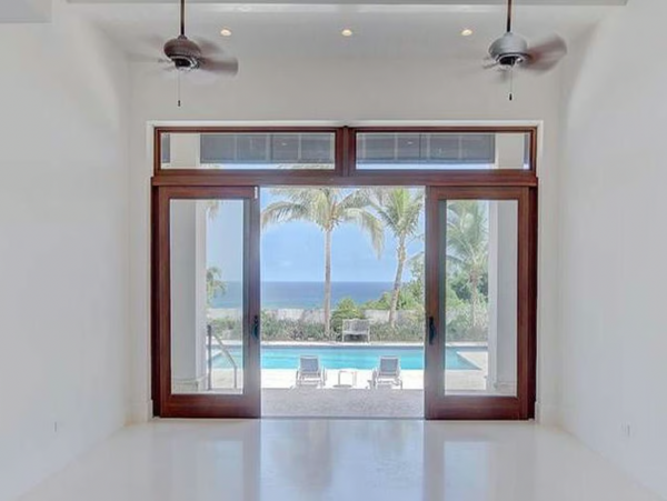 3/4 Acre Hilltop Five Bedroom Villa Beautiful Views & Pool