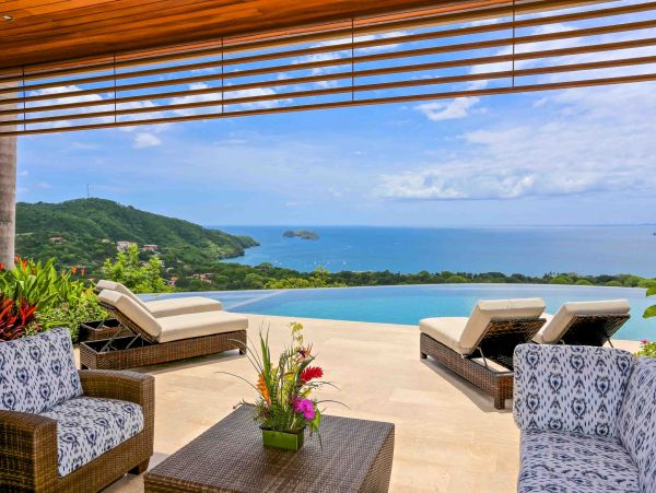 Luxury Vacation Rental with 6 Bedrooms & Amazing Views