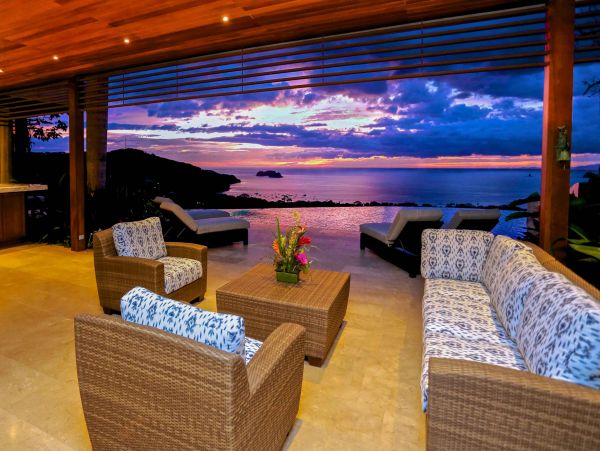 Luxury Vacation Rental with 6 Bedrooms & Amazing Views