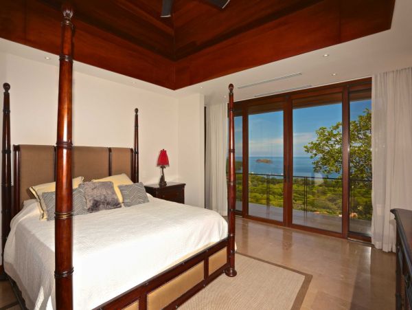 Luxury Vacation Rental with 6 Bedrooms & Amazing Views