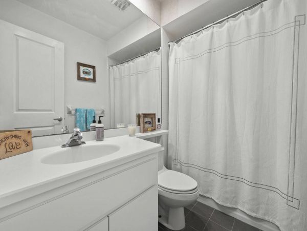 Sanibel Vacation Home Four Bedroom Walk to Beach