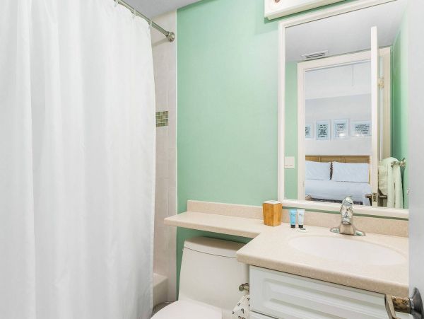 Tropical Vacation Rental with 4 Bedrooms, Loft on Sanibel Island