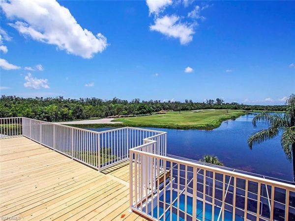 Sanibel Vacation Home Three Bedroom with Pool