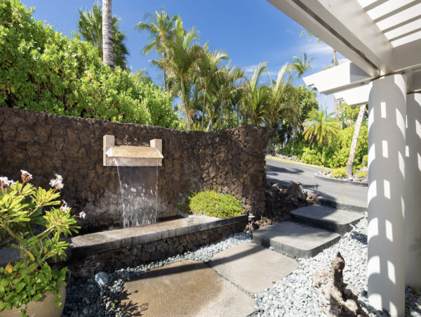 Big Island Vacation Rental with Private Pool - Luxury Four Bedroom Home with Ocean Views