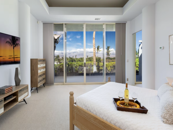 Big Island Vacation Rental with Private Pool - Luxury Four Bedroom Home with Ocean Views