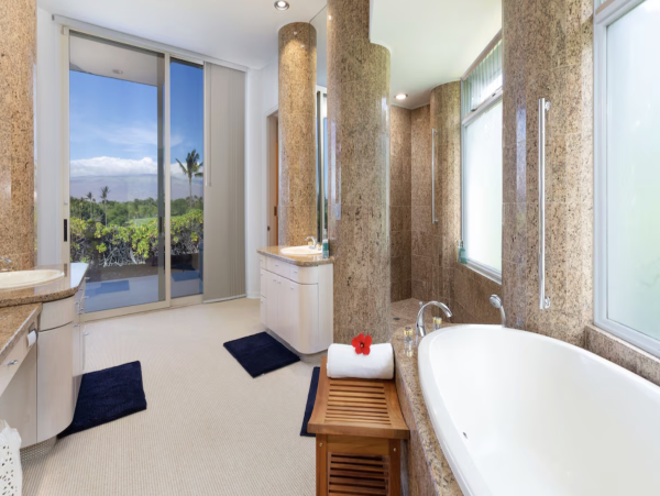 Big Island Vacation Rental with Private Pool - Luxury Four Bedroom Home with Ocean Views