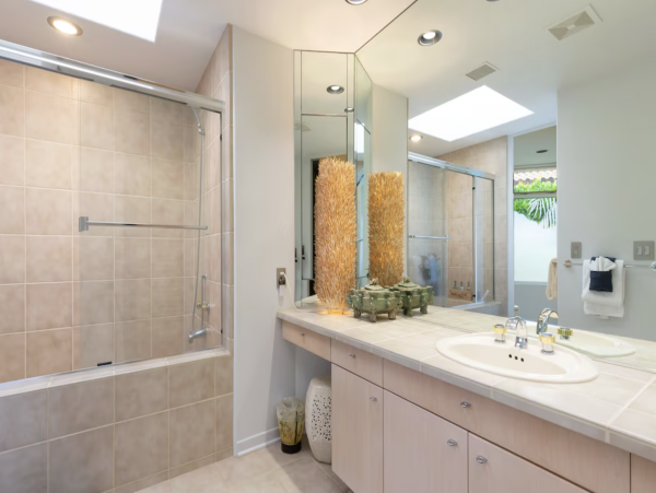 Big Island Vacation Rental with Private Pool - Luxury Four Bedroom Home with Ocean Views