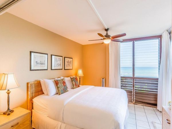 Beachfront Single-Level Vacation Rental with Full Ocean Views