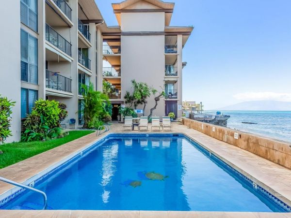 Beachfront Single-Level Vacation Rental with Full Ocean Views
