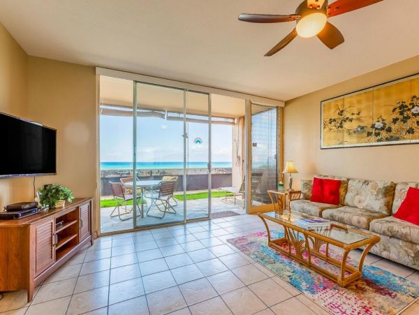 Beachfront Single-Level Vacation Rental with Full Ocean Views