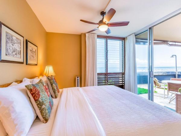 Beachfront Single-Level Vacation Rental with Full Ocean Views