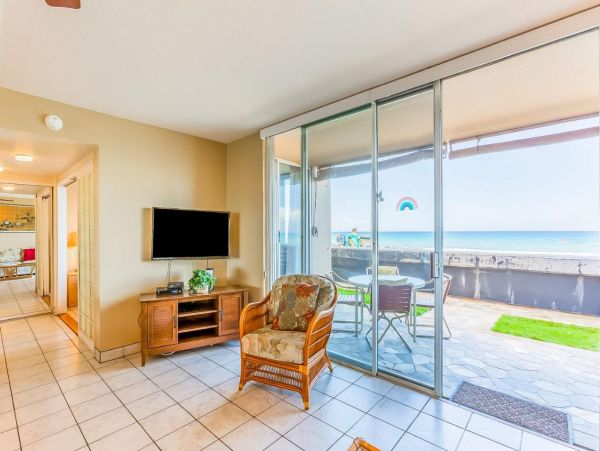 Beachfront Single-Level Vacation Rental with Full Ocean Views