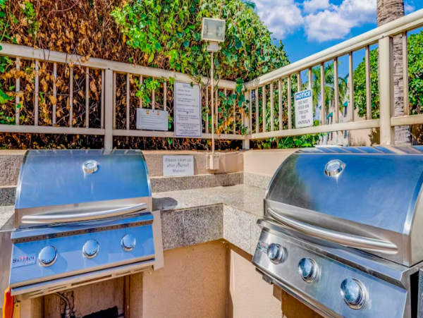 Top-Floor Kihei Condo with Scenic Views and Resort Amenities