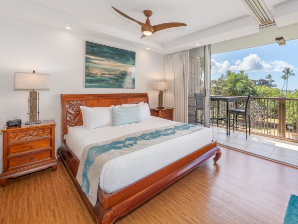 Great Island Condo with Ocean View, Beach, Shared Pool & Spa